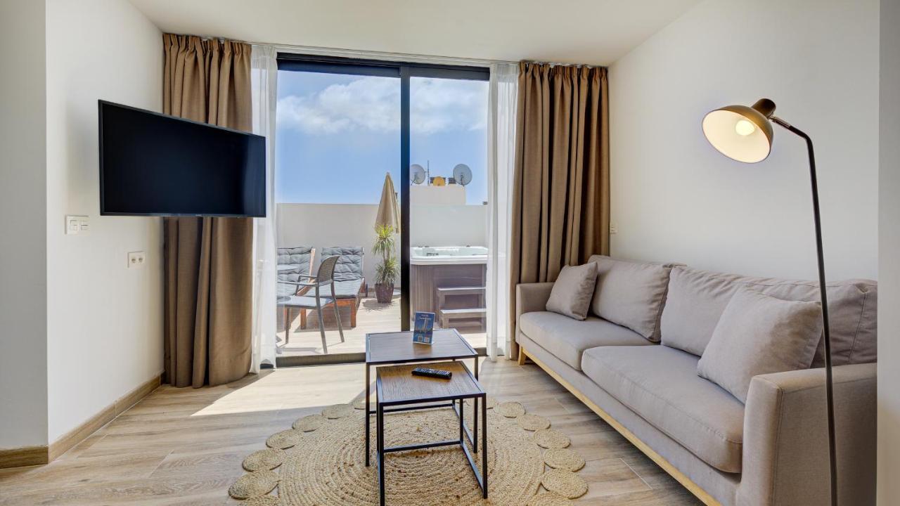 Jable Suites Apartamentos De Lujo En El Centro Corralejo Exterior foto