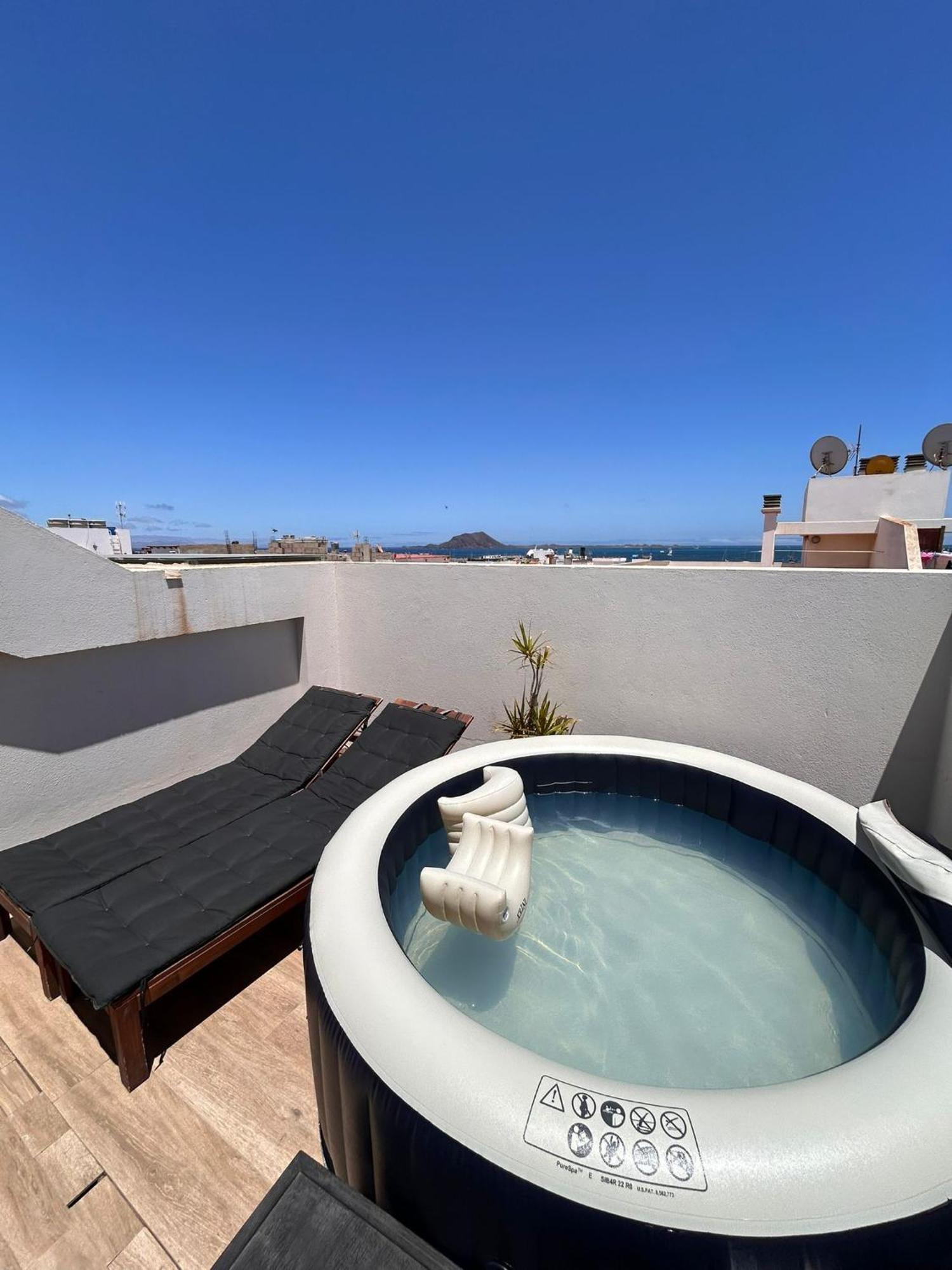 Jable Suites Apartamentos De Lujo En El Centro Corralejo Exterior foto